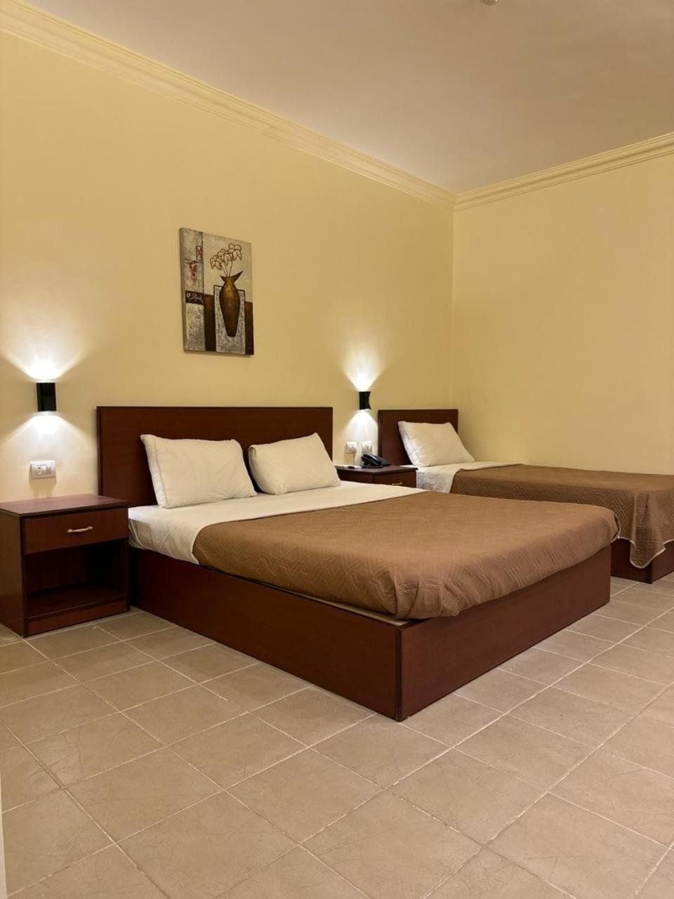 Rumman Hotel Madaba Exterior photo